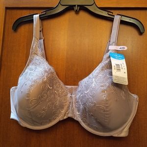 Playtex Secrets Beautiful Embroidered Underwire Bra